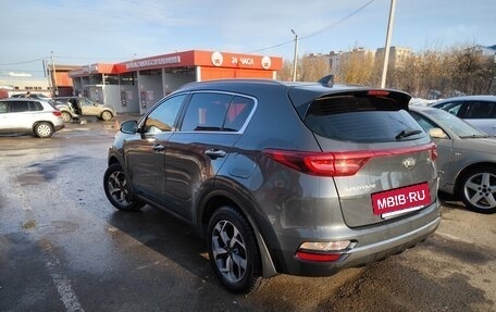 KIA Sportage IV рестайлинг, 2018 год, 2 300 000 рублей, 3 фотография