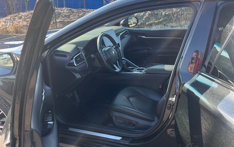 Toyota Camry, 2023 год, 3 600 000 рублей, 6 фотография