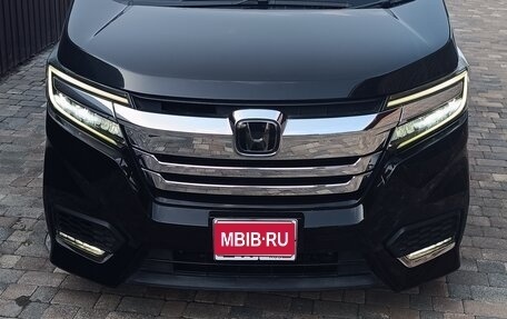 Honda Stepwgn IV, 2021 год, 2 570 000 рублей, 1 фотография