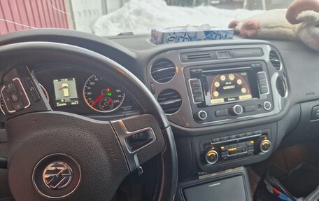 Volkswagen Tiguan I, 2011 год, 960 000 рублей, 3 фотография