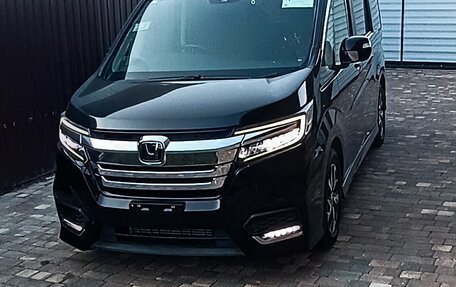 Honda Stepwgn IV, 2021 год, 2 570 000 рублей, 13 фотография