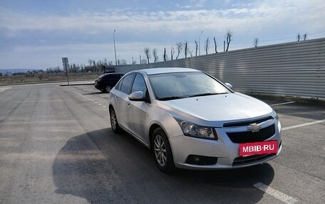 Chevrolet Cruze II, 2011 год, 580 000 рублей, 3 фотография