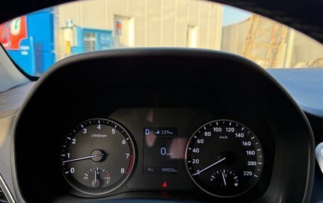 Hyundai Solaris II рестайлинг, 2017 год, 1 100 000 рублей, 8 фотография