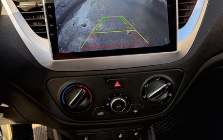 Hyundai Solaris II рестайлинг, 2017 год, 1 100 000 рублей, 7 фотография