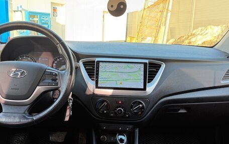 Hyundai Solaris II рестайлинг, 2017 год, 1 100 000 рублей, 9 фотография