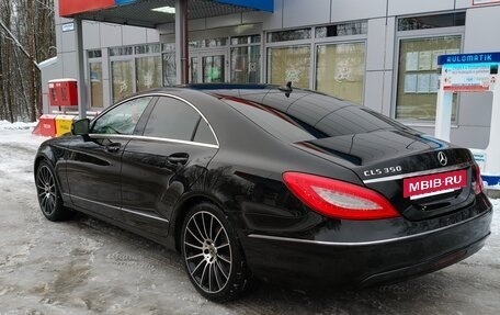 Mercedes-Benz CLS, 2012 год, 1 800 000 рублей, 10 фотография