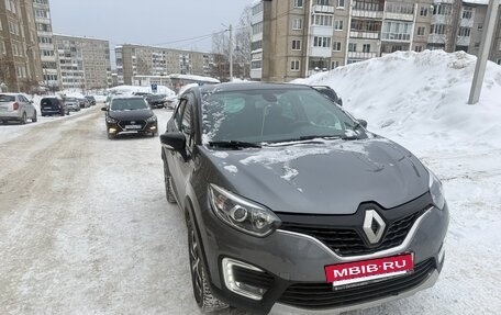Renault Kaptur I рестайлинг, 2018 год, 1 600 000 рублей, 2 фотография