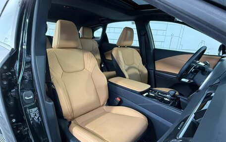 Lexus RX IV рестайлинг, 2025 год, 8 150 000 рублей, 29 фотография