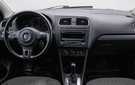 Volkswagen Polo VI (EU Market), 2011 год, 620 000 рублей, 13 фотография