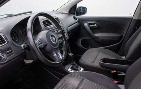 Volkswagen Polo VI (EU Market), 2011 год, 620 000 рублей, 10 фотография