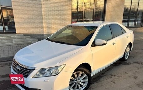 Toyota Camry, 2012 год, 1 750 000 рублей, 2 фотография