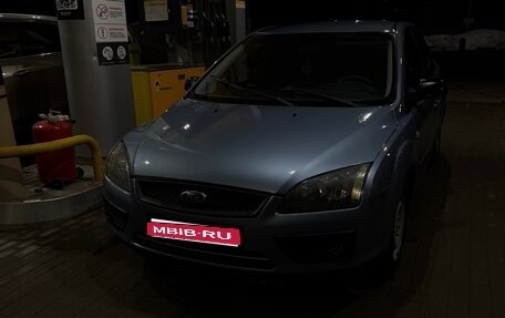 Ford Focus II рестайлинг, 2005 год, 425 000 рублей, 1 фотография