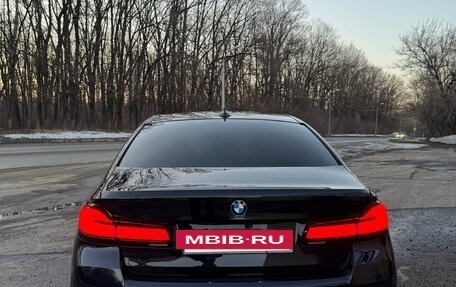 BMW 5 серия, 2020 год, 5 900 000 рублей, 3 фотография