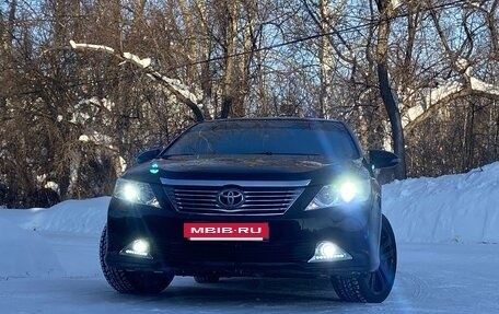 Toyota Camry, 2012 год, 1 350 000 рублей, 2 фотография