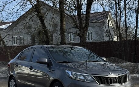 KIA Rio III рестайлинг, 2015 год, 1 099 999 рублей, 2 фотография