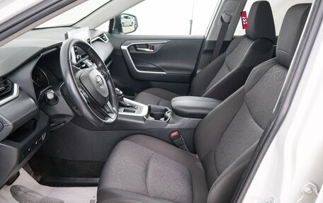 Toyota RAV4, 2020 год, 3 249 000 рублей, 7 фотография