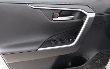 Toyota RAV4, 2020 год, 3 249 000 рублей, 20 фотография