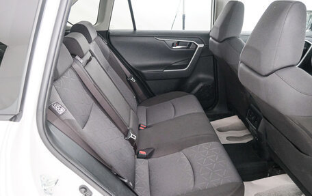 Toyota RAV4, 2020 год, 3 249 000 рублей, 22 фотография