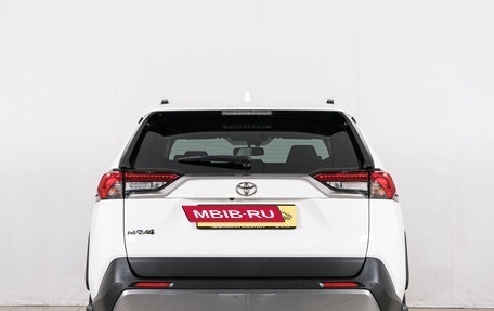 Toyota RAV4, 2020 год, 3 249 000 рублей, 5 фотография