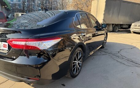 Toyota Camry, 2018 год, 3 350 000 рублей, 7 фотография