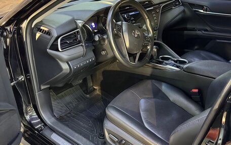 Toyota Camry, 2018 год, 3 350 000 рублей, 13 фотография