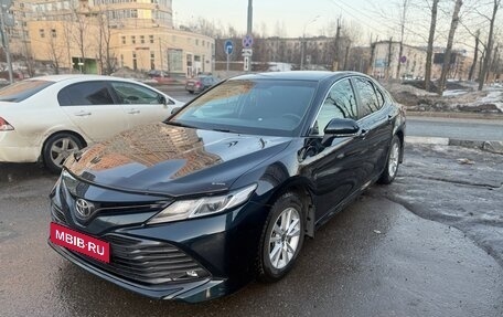 Toyota Camry, 2020 год, 3 950 000 рублей, 3 фотография