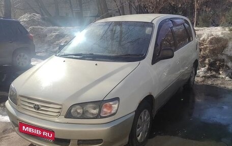 Toyota Ipsum II, 1998 год, 330 000 рублей, 2 фотография