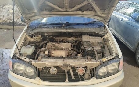 Toyota Ipsum II, 1998 год, 330 000 рублей, 5 фотография