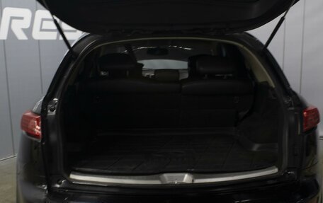 Infiniti FX I, 2004 год, 899 000 рублей, 18 фотография