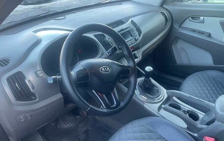 KIA Sportage III, 2010 год, 900 000 рублей, 8 фотография