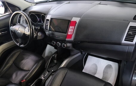 Mitsubishi Outlander III рестайлинг 3, 2011 год, 1 179 000 рублей, 21 фотография