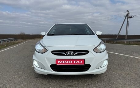 Hyundai Solaris II рестайлинг, 2014 год, 720 000 рублей, 1 фотография
