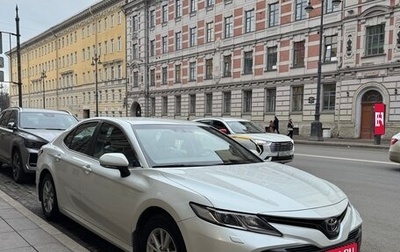 Toyota Camry, 2019 год, 2 980 000 рублей, 1 фотография