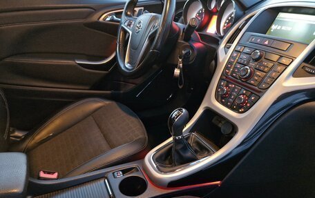 Opel Astra J, 2012 год, 900 000 рублей, 14 фотография