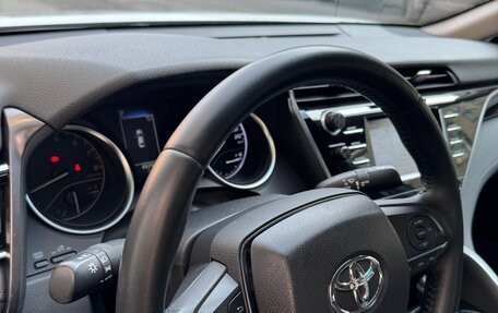 Toyota Camry, 2019 год, 2 980 000 рублей, 14 фотография