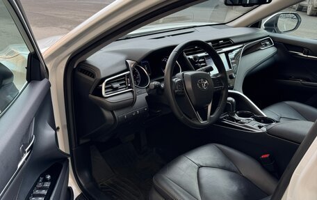 Toyota Camry, 2019 год, 2 980 000 рублей, 19 фотография