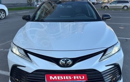 Toyota Camry, 2021 год, 4 150 000 рублей, 3 фотография