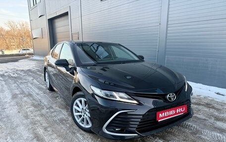 Toyota Camry, 2021 год, 3 100 000 рублей, 1 фотография