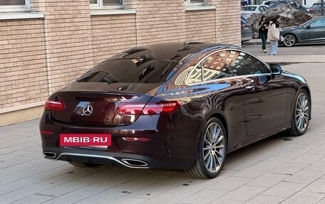 Mercedes-Benz E-Класс, 2018 год, 4 990 000 рублей, 4 фотография