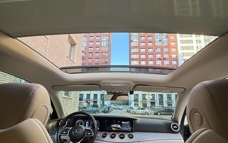 Mercedes-Benz E-Класс, 2018 год, 4 990 000 рублей, 24 фотография