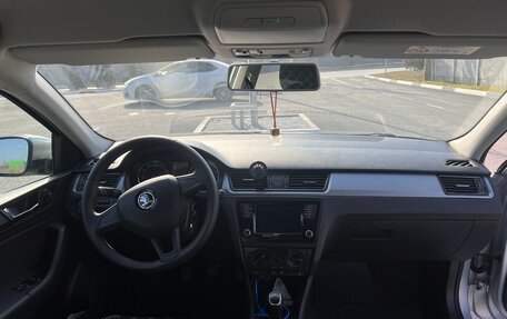 Skoda Rapid I, 2018 год, 1 300 000 рублей, 18 фотография