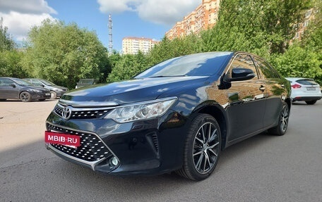 Toyota Camry, 2015 год, 1 700 000 рублей, 2 фотография