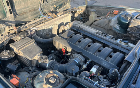 BMW 5 серия, 1992 год, 410 000 рублей, 11 фотография