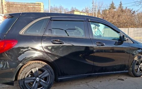 Mercedes-Benz B-Класс, 2018 год, 1 500 000 рублей, 3 фотография