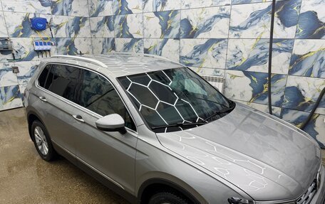 Volkswagen Tiguan II, 2017 год, 3 049 000 рублей, 24 фотография