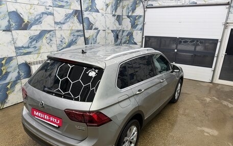 Volkswagen Tiguan II, 2017 год, 3 049 000 рублей, 21 фотография