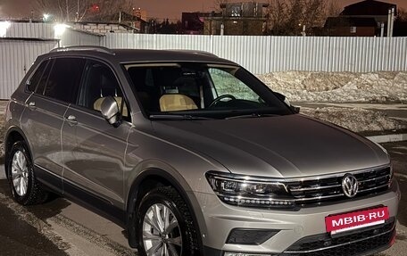 Volkswagen Tiguan II, 2017 год, 3 049 000 рублей, 18 фотография