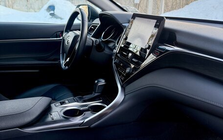 Toyota Camry, 2021 год, 3 100 000 рублей, 7 фотография