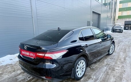 Toyota Camry, 2021 год, 3 100 000 рублей, 5 фотография