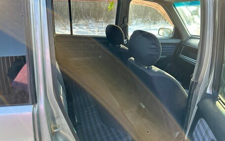 Nissan Cube II, 2000 год, 195 000 рублей, 6 фотография